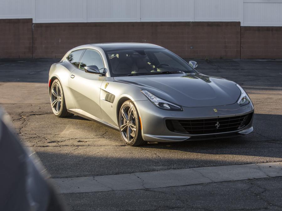  Ferrari GTC4Lusso 2016 года  (NA) (фото 9 из 21)
